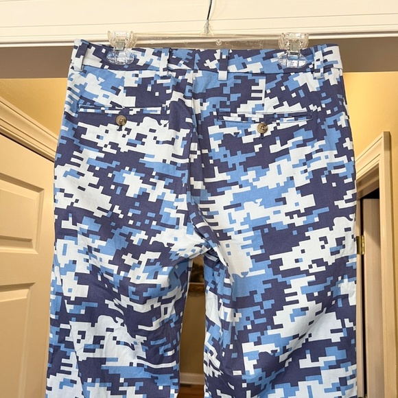 EUC Vineyard Vines Slim Fit Breaker Pant Digital Camo Blue Camouflage 30 x 30 - Picture 3 of 5